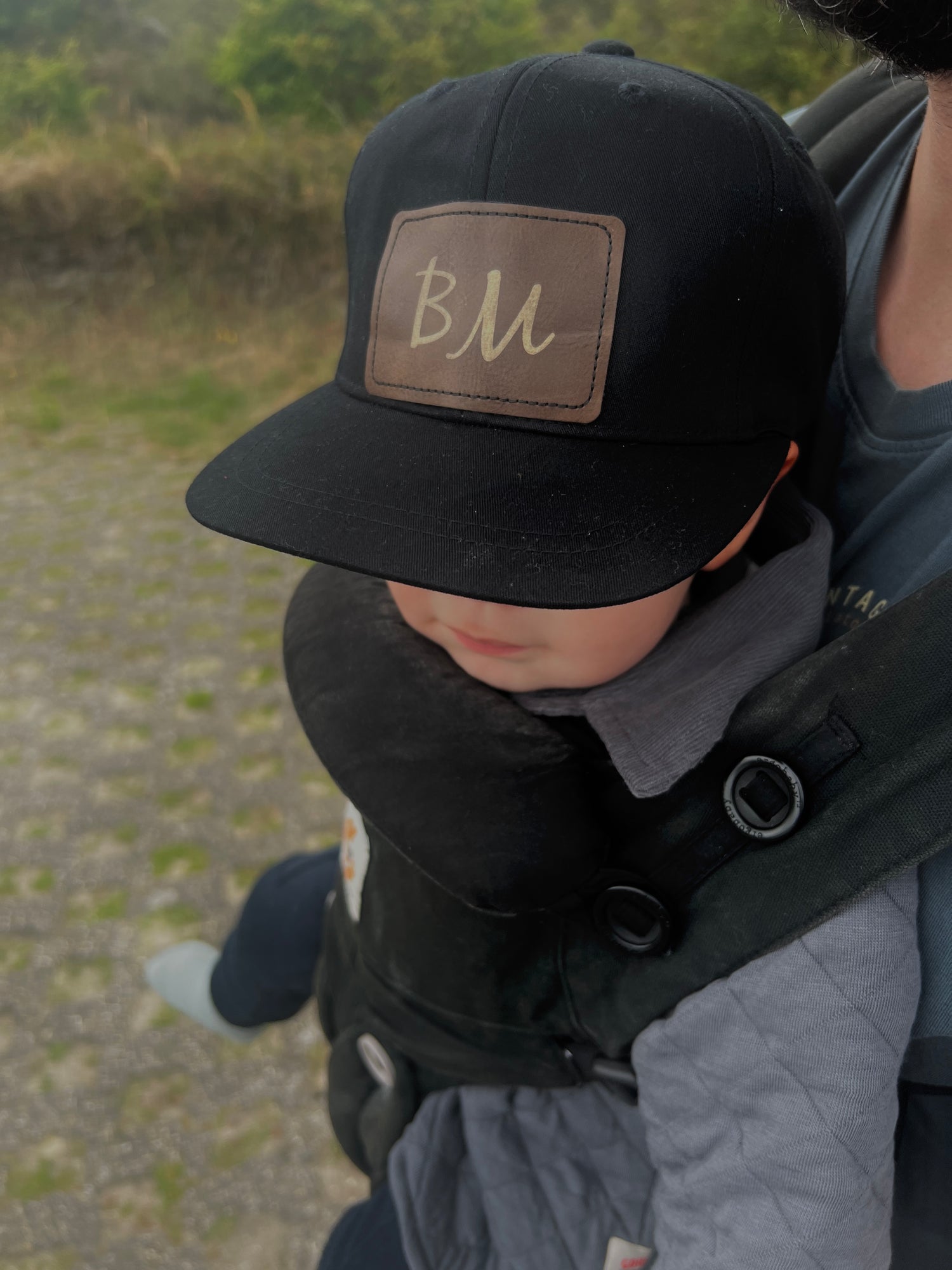 Snapback pet met je eigen initialen