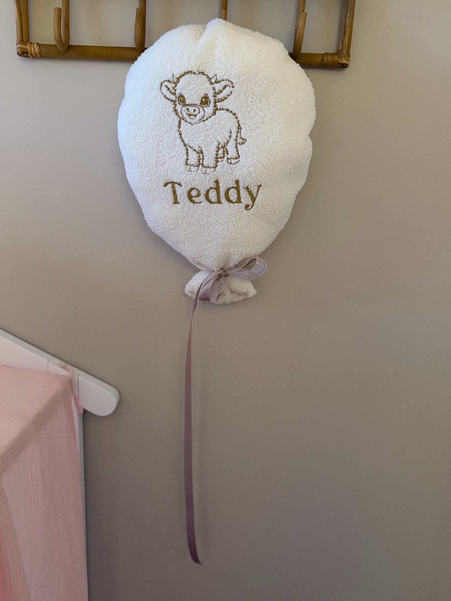 Teddy Balloon | Color White/Ecru | with name/ without name | Scottish Highlander Snout